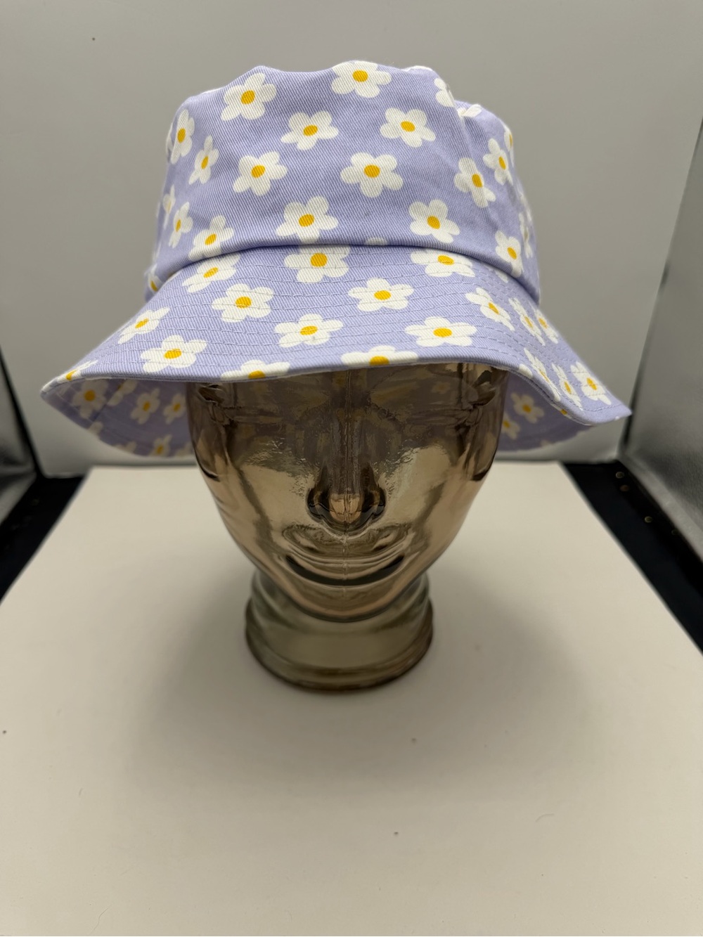 Ulta‎ Beauty Lavender Daisy Bucket Hat for Women